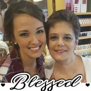 Meet your Posher, Melissa